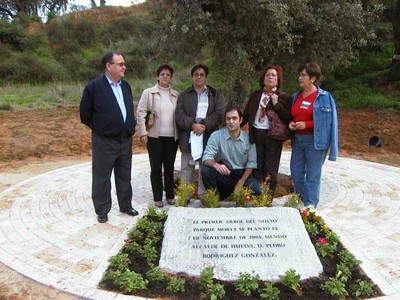 Primer árbol del nuevo Parque Moret (foto 23) Primer árbol del nuevo Parque Moret (foto 23)